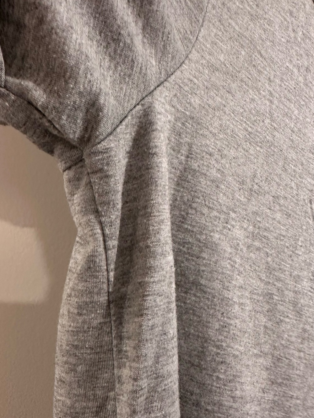 Day trip Retro Gray Cutout Choker Neck T-Shirt - Sexy Deep V-Neck Strappy Tee XL - Picture 8 of 13